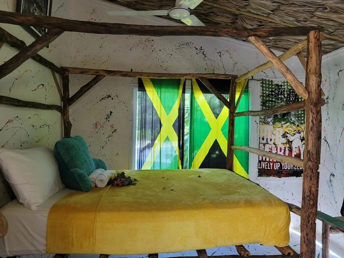 *****  Wild Coffee Retreat Hotel Negril Jamaica