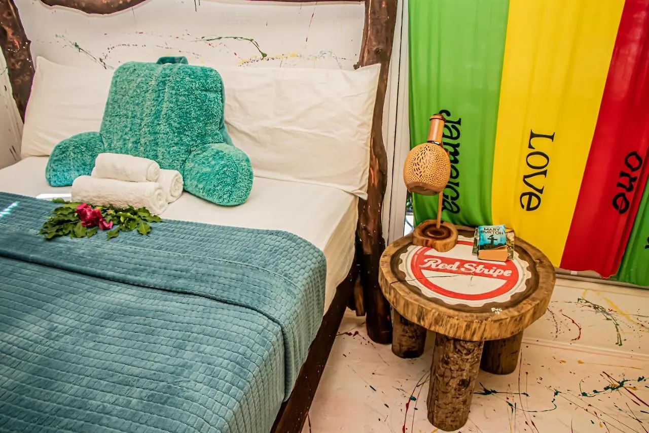 Wild Coffee Retreat Hotel Negril